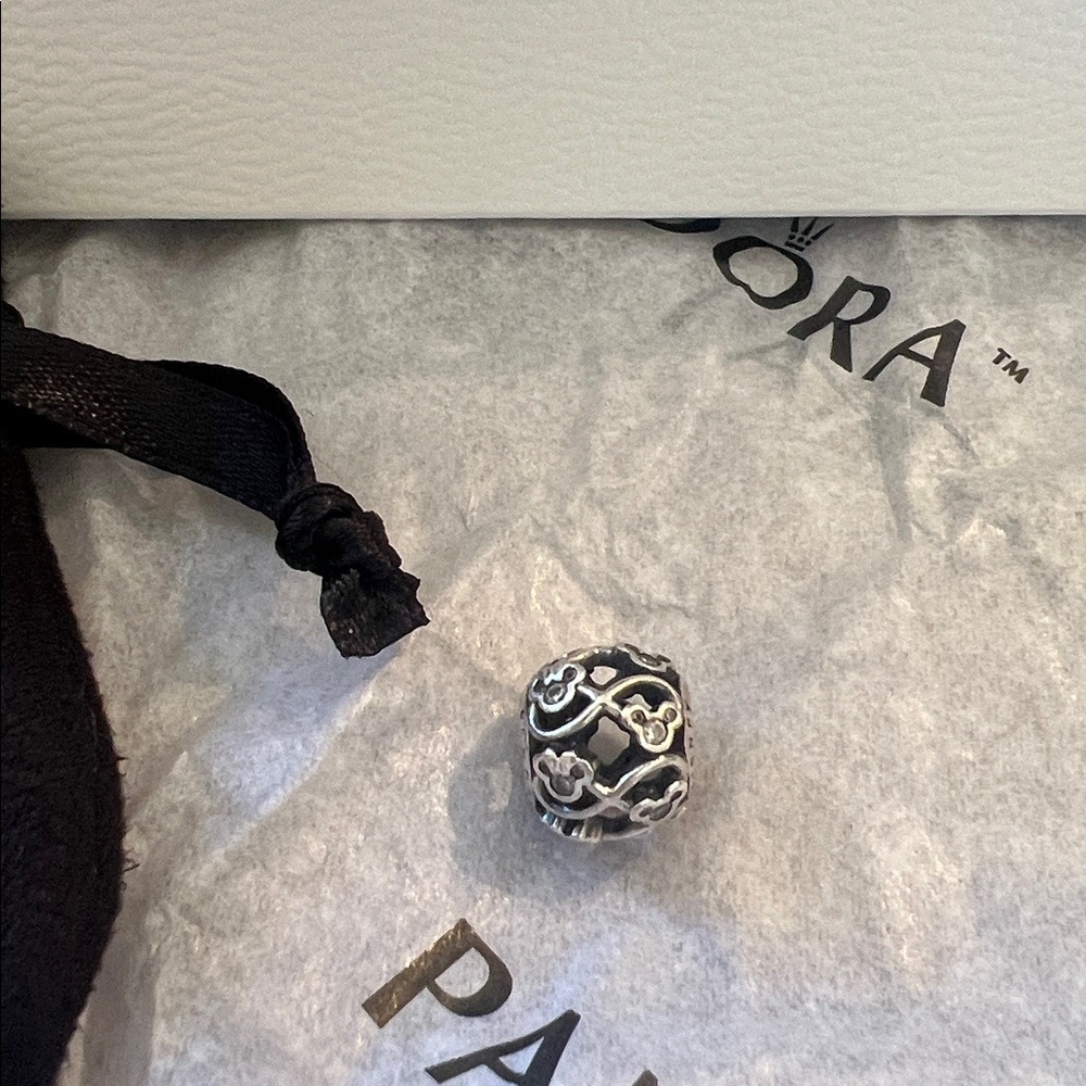 Pandora Mickey Mouse Silver Charm Bead with Pandora packaging - Picture 3 of 4